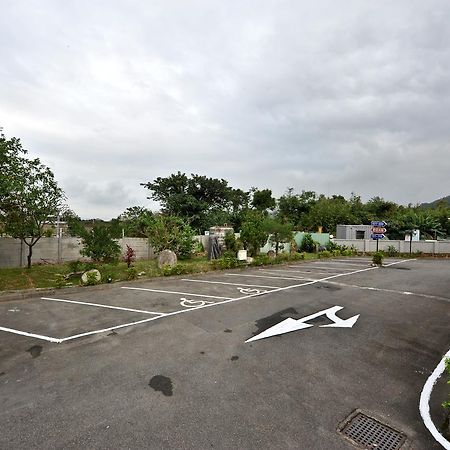 Ching Ching Motel Sanxia Exterior photo