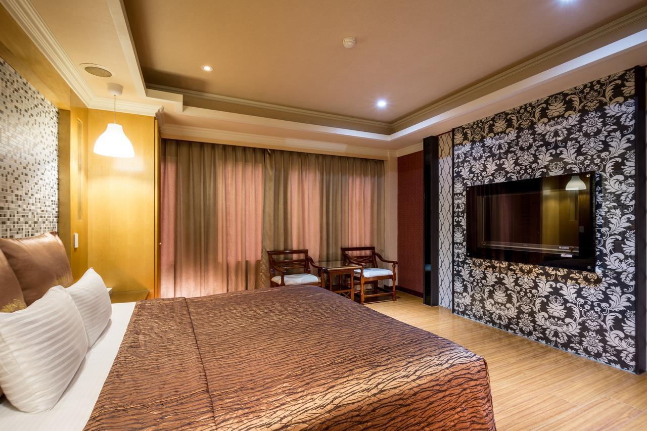 Ching Ching Motel Sanxia Exterior photo